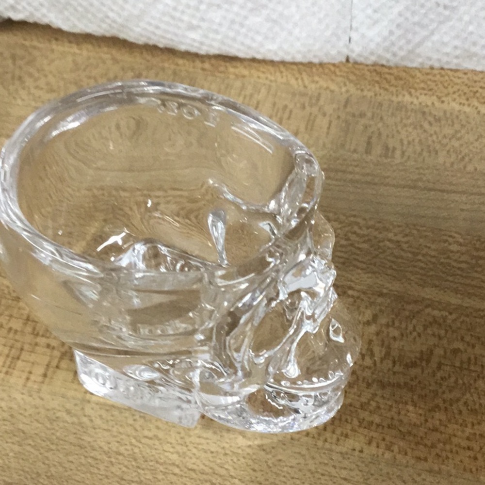 New 2 Skull Head Shot Glass - Picture 3 of 7